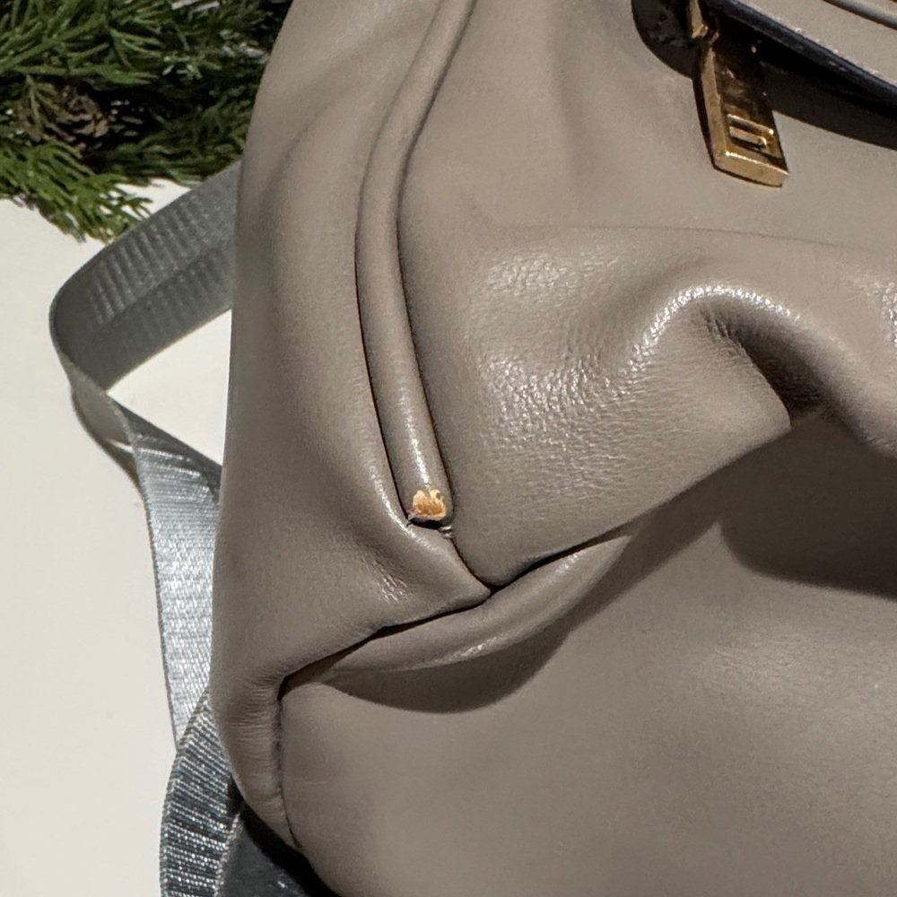 Chic Gray Leather Backpack By Cluci - image 6